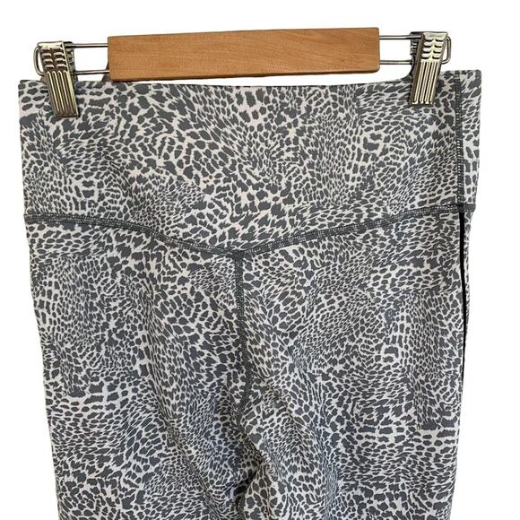 NIKE Dri-Fit Leopard Print 7/8 Leggings High Waist Athletic Womens Small Gym - Picture 4 of 7